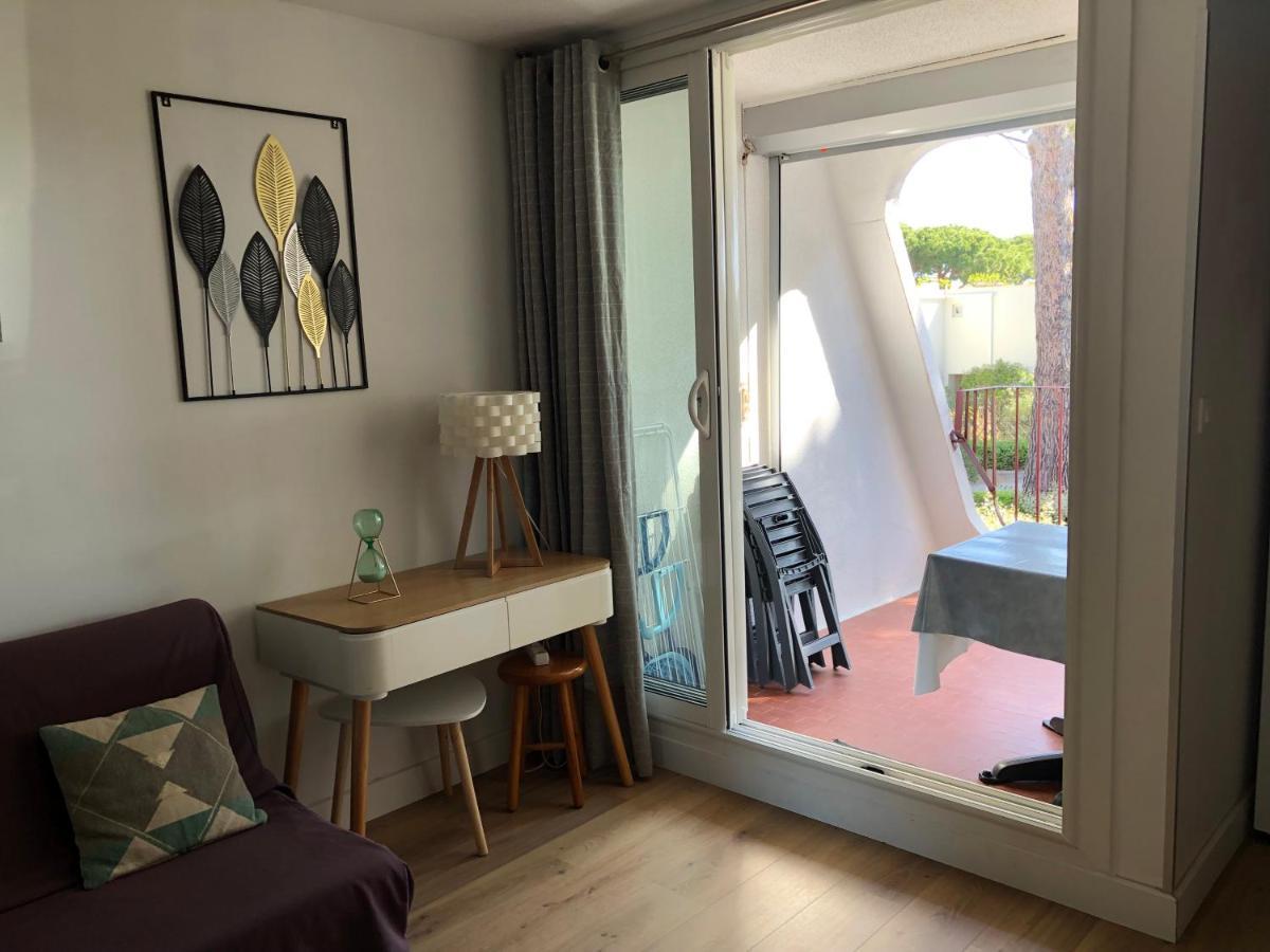 Appartement En Bord De Mer, A *