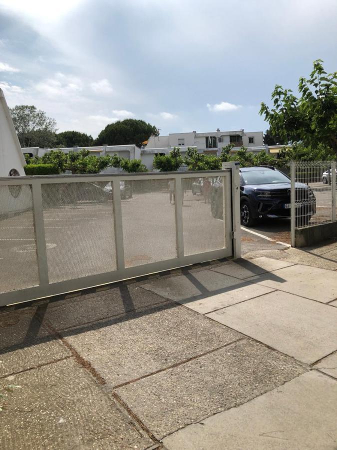Appartement En Bord De Mer, A *