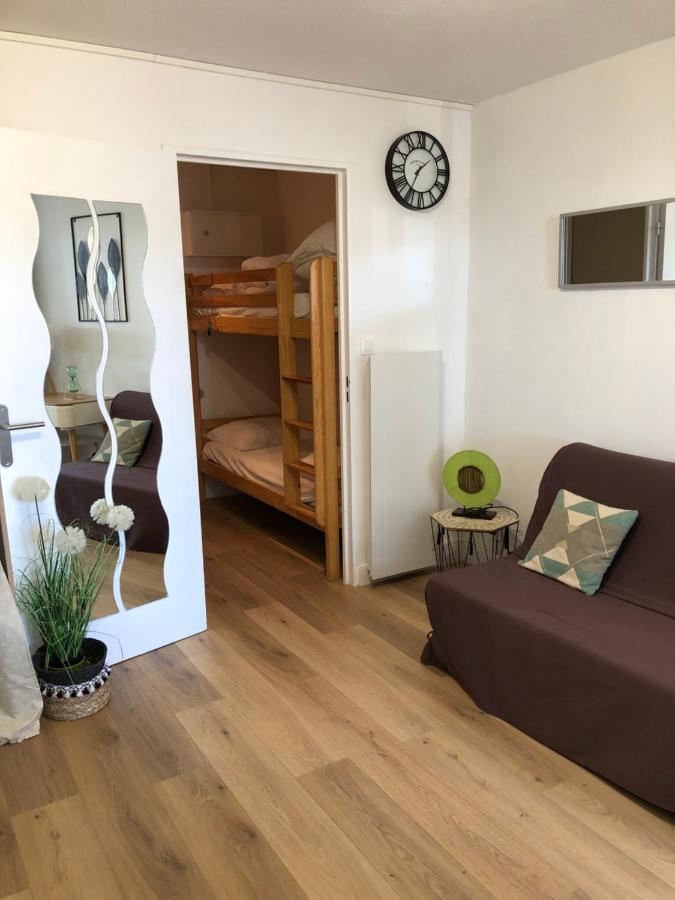 Apartment En Bord De Mer, A *